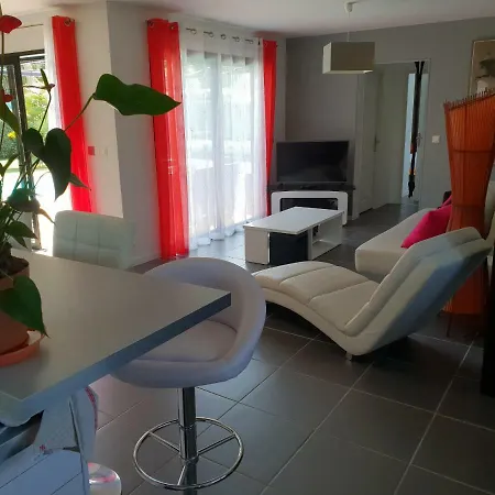 Avec Piscine Chauffee Tatil Evi